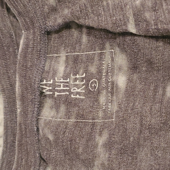 FREE People Distressed T-shirt Size Small - Picture 4 of 5